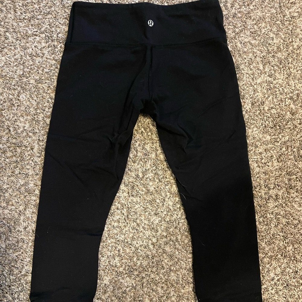 Lululemon Capri leggings size 6